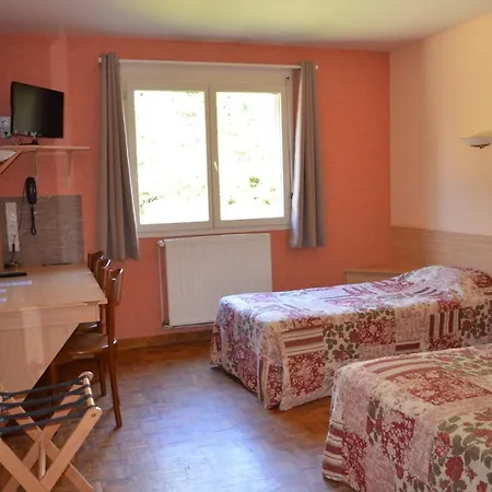 De Courteilles 4*