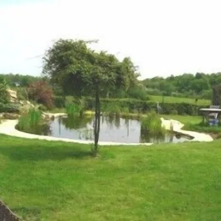 Otel De Courteilles 4*