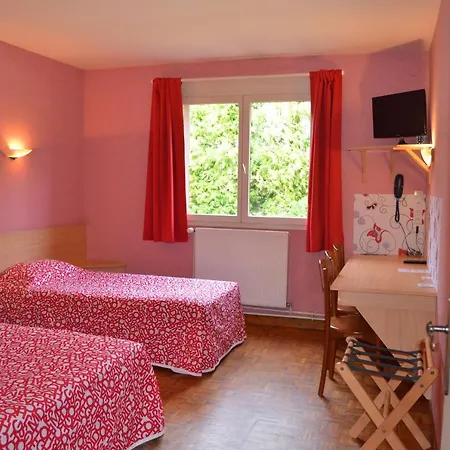 Otel De Courteilles 4*